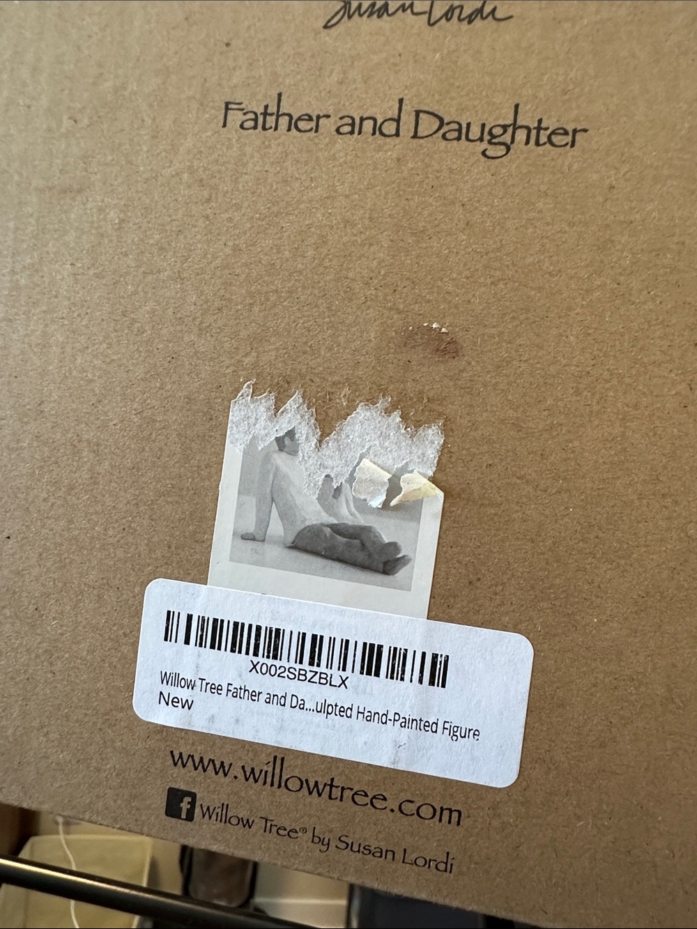 Willow Tree Father and Daughter Figurine in Cream and Tan - Picture 4 of 4